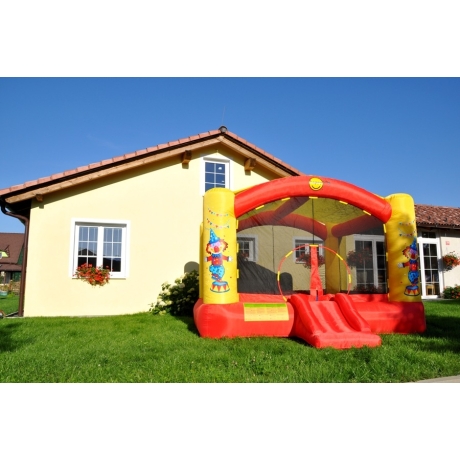 Happy Hop super skákací hrad se sluneční clonou a skluzavkou