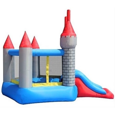 Pětiúhelníkový hrad se skluzavkou