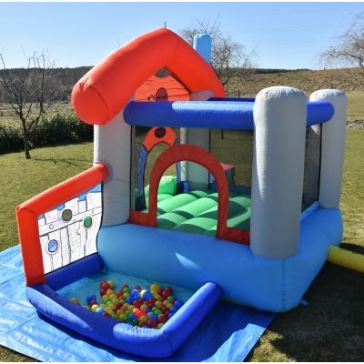 Happy Hop Skákací párty domeček , skákací hrad se skluzavkou a míčky