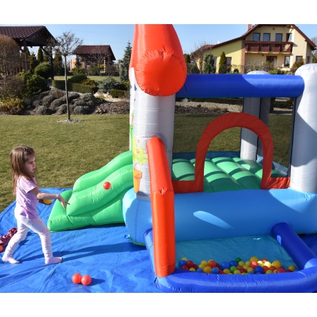 Happy Hop Skákací párty domeček , skákací hrad se skluzavkou a míčky