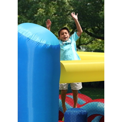 Happy Hop 9163 Fun park skákací hrad s překážkami a skluzavkou Racing Fun Bouncer 