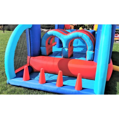 Happy Hop 9163 Fun park skákací hrad s překážkami a skluzavkou Racing Fun Bouncer 