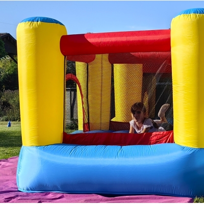 Happy Hop Nafukovací skákací hrad Hopík s fukarem, jistícími kolíky a přepravím obalem