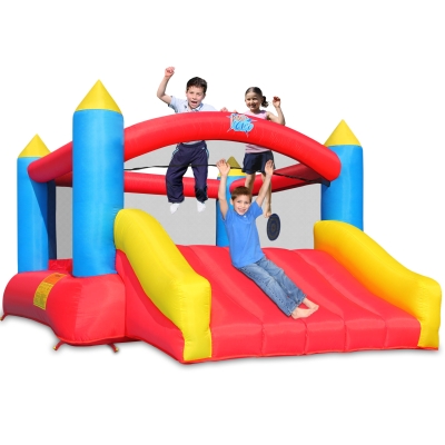 Rytířský skákací hrad se skluzavkou Happy Hop